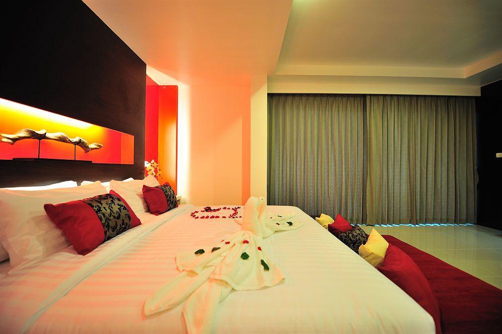 Alfresco Phuket Hotel Patong Exterior foto