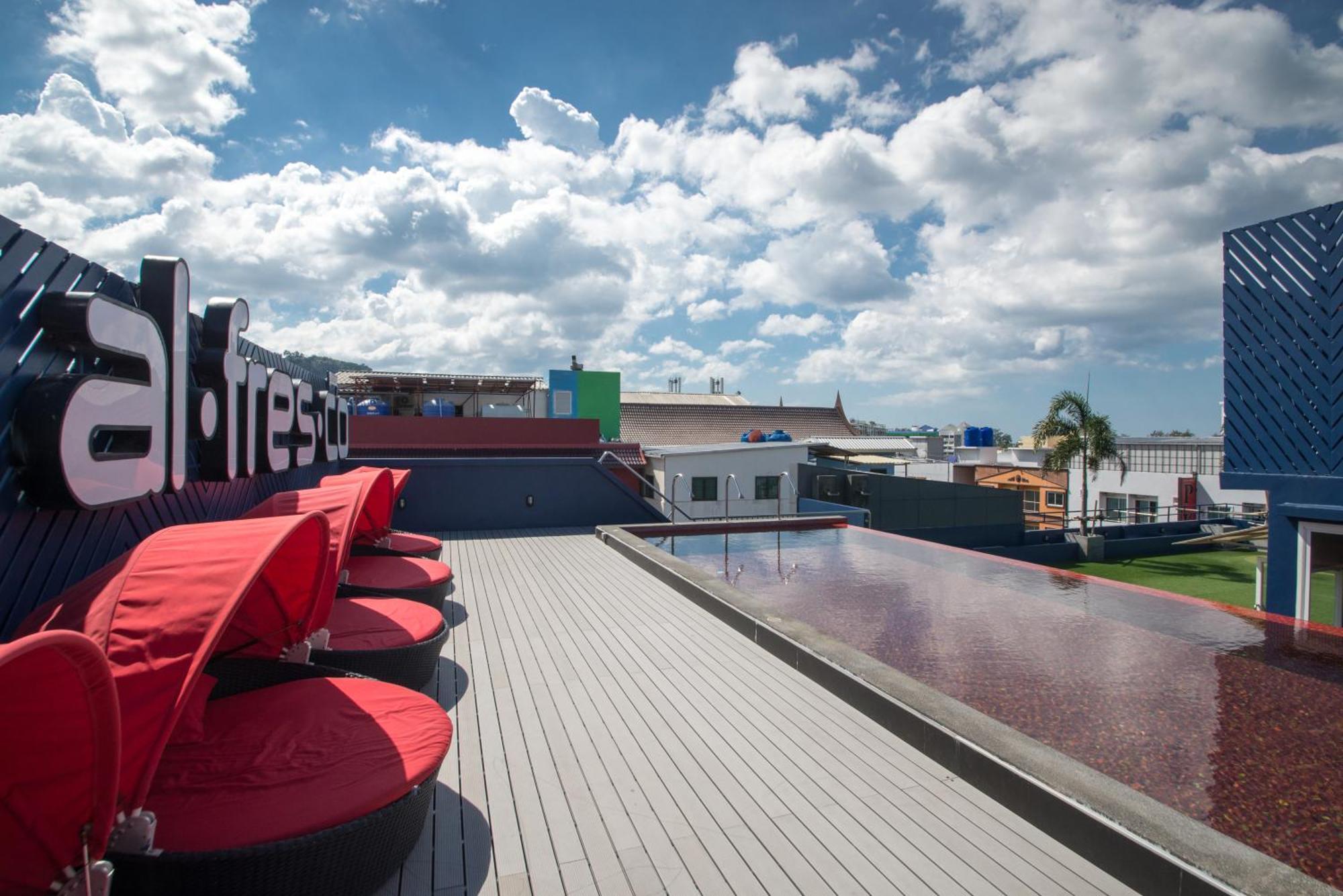 Alfresco Phuket Hotel Patong Exterior foto