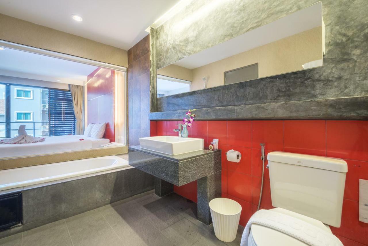 Alfresco Phuket Hotel Patong Exterior foto