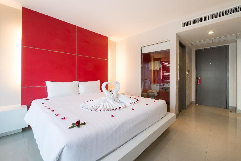 Alfresco Phuket Hotel Patong Exterior foto
